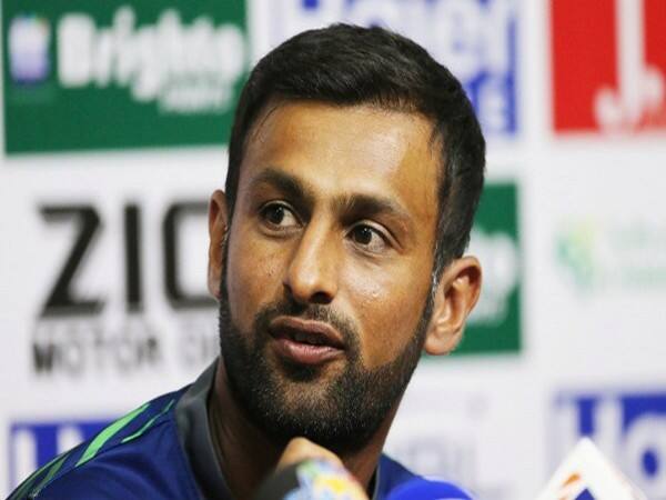ভারতের বিরুদ্ধে সেদিনের ম্যাচে ১৮টি বাউন্ডারি ও ১টি ছক্কা হাঁকিয়েছিলেন শোয়েব।