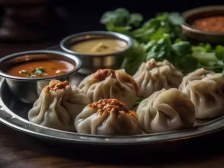Are you fond of eating momos? Then beware, this street food will increase the risk of fatal diseases. શું આપ મોમોસ ખાવાના શોખીન છો?તો સાવધાન, આ સ્ટ્રીટ ફૂડ  જીવલેણ બીમારીનું વધારશે જોખમ