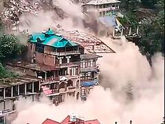 Himachal Landslide: हिमाचल प्रदेशच्या कुल्लू जिल्ह्यातील अन्नी शहरात भूस्खलन, अनेक घरे कोसळली