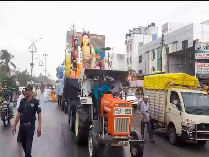 साईबाबा संस्‍थान आणि शिर्डी ग्रामस्थांच्या संयुक्‍त विद्यमाने आयोजीत साई पारायण सोहळ्याची भव्य मिरवणुकीने सांगता झाली.