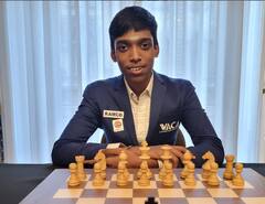 Fide world Cup : இறுதி போட்டியில் வெள்ளி பதக்கத்தை வென்ற பிரக்ஞானந்தாவிற்கு குவியும் வாழ்த்துகள்!
