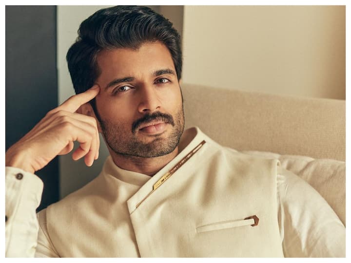 Vijay Devarakonda Says His Parents Are Urging Him To Get Married As They Are Eager For Grandkids Vijay Devarakonda Says His Parents Are Urging Him To Get Married As They Are Eager For Grandkids