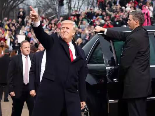 ਮੀਡੀਆ ਰਿਪੋਰਟਾਂ ਮੁਤਾਬਕ ਟਰੰਪ ਕੋਲ ਟਰੰਪ ਵਰਲਡ ਟਾਵਰ, ਟਰੰਪ ਪਾਰਕ ਐਵੇਨਿਊ, ਗੋਲਫ ਕਲੱਬ ਆਦਿ ਕਈ ਕੀਮਤੀ ਜਾਇਦਾਦਾਂ ਹਨ।