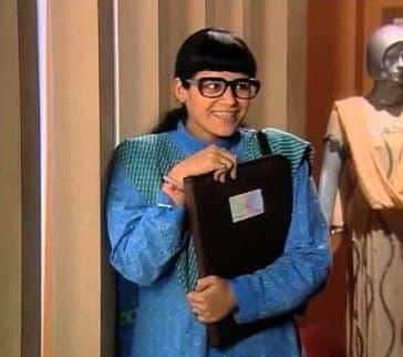 Jassie Jaisa Koi Nahi: Mona Singh made an exceptional debut with Jassi Jaisa Koi Nahi. The actress played a simple and elegant working woman but with her presence and attire, she charmed the show. In Salwar Kurta's attire, she nailed the character.
