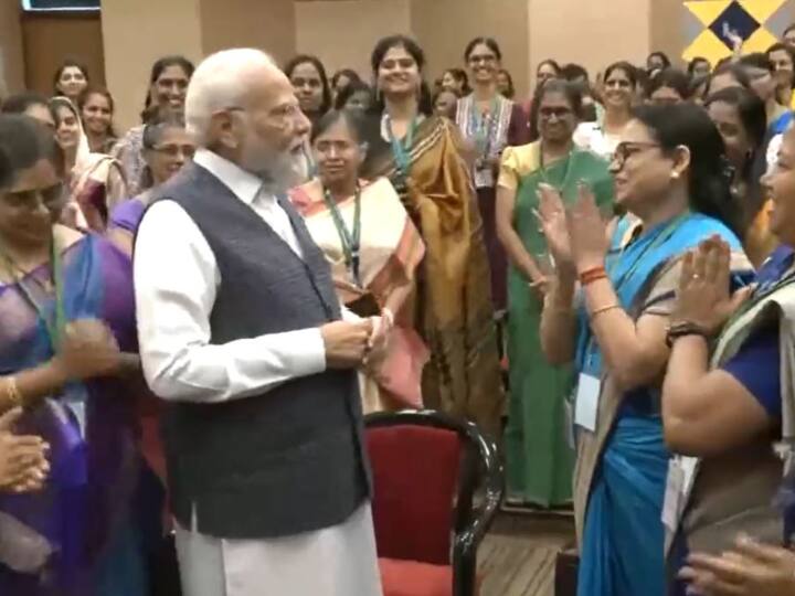 chandrayaan 3 women scientist reaction after pm modi praised their key role in mission Chandrayaan 3: 'गर्व की बात है कि वो हमारे प्रधानमंत्री', चंद्रयान-3 में शामिल महिला वैज्ञानिकों ने पीएम मोदी के लिए क्या कहा