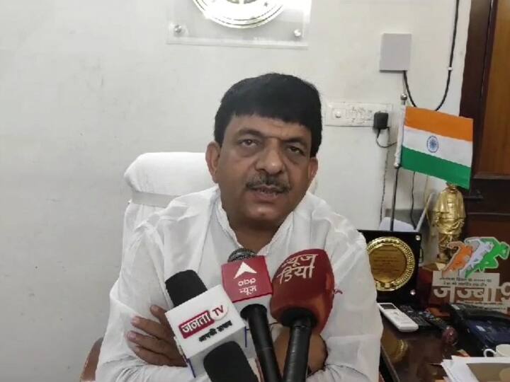 Minister Kapil Dev Aggarwal reaction on School Viral Video in Muzaffarnagar attack Rahul Gandhi including opposition ANN Muzaffarnagar School Video: मुजफ्फरनगर मामले को योगी के मंत्री ने बताया 'बहुत छोटा', विपक्ष को नसीहत भी दे डाली