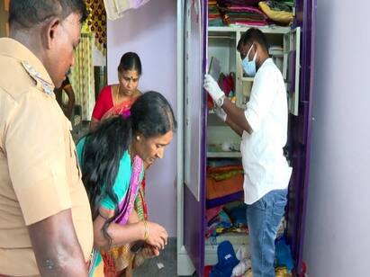 17 pounds worth of jewelery was stolen by breaking the lock of a house near Thiruvannamalai பூட்டை உடைத்து 17 சவரன் நகைகள் திருட்டு.. திருடிய வீட்டிலே டீ போட்டு குடித்து ரிலாக்ஸாகிய கொள்ளையன்..!