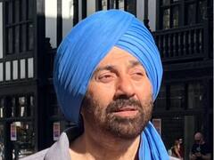 'गदर 2' की सक्सेस के बाद सनी देओल ने बढ़ाई फीस? सलमान-शाहरुख को टक्कर देने की है तैयारी