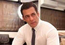 ਮਸ਼ਹੂਰ ਨਾਮ ਪ੍ਰੇਮ ਦੇ ਰੂਪ ਵਿੱਚ ਸਲਮਾਨ ਖਾਨ ਨੇ ਮਨੋਰੰਜਨ ਜਗਤ ਵਿੱਚ ਹਰ ਵਾਰ ਇੱਕ ਮਿਸਾਲ ਕਾਇਮ ਕੀਤੀ ਹੈ। ਦਰਸ਼ਕਾਂ ਨੇ ਸਲਮਾਨ ਖਾਨ ਨੂੰ ਹਰ ਵਾਰ ਪ੍ਰੇਮ ਦੀ ਭੂਮਿਕਾ ਨਿਭਾਉਂਦੇ ਹੋਏ ਸਕ੍ਰੀਨ ਨੂੰ ਤਾਜ਼ਾ ਰੱਖਦੇ ਹੋਏ ਦੇਖਿਆ ਹੈ।