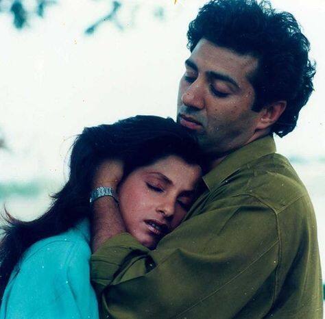 ਜਿਸ ਕਾਰਨ ਕਈ ਵਾਰ ਉਸ ਨੂੰ ਟ੍ਰੋਲਿੰਗ ਦਾ ਸਾਹਮਣਾ ਕਰਨਾ ਪੈਂਦਾ ਹੈ ।ਹਾਲਾਂਕਿ ਕਈ ਵਾਰ ਉਸ ਦੀ ਤਾਰੀਫ ਵੀ ਕੀਤੀ ਗਈ ਹੈ। ਕੇਆਰਕੇ ਨੇ ਸੰਨੀ ਦਿਓਲ ਦੀ ਫੀਸ ਬਾਰੇ ਟਵੀਟ ਕੀਤਾ ਹੈ।