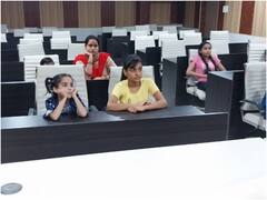 उन्नाव पुलिस लाइन परिसर में शुरू हुई इंग्लिश स्पीकिंग क्लास, पुलिस परिवार के बच्चे सीखेंगे अंग्रेजी