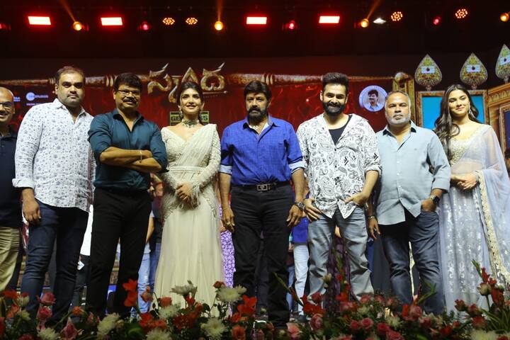 'స్కంద' ప్రీ రిలీజ్ థండర్ లో సినీ ప్రముఖులు