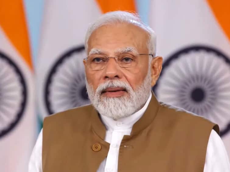 Prime Minister Narendra Modi will start the PM Vishwakarma scheme today PM Modi : पंतप्रधान मोदींच्या हस्ते आज 'पीएम विश्वकर्मा' योजनेचा प्रारंभ होणार, योजनेत 'या'  18 पारंपारिक व्यवसायांचा समावेश 