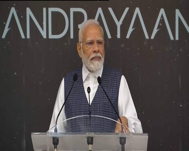 PM Modi At ISRO: જે જગ્યાએ ચંદ્રયાન-3નું થયુ સોફ્ટ લેન્ડિંગ, PM મોદીએ એ સ્થાનનું કર્યું નામકરણ,જાણો શું આપ્યું નામ chandrayaan-3 moon lander landed that point will be known as shivshakti announces pm modi PM Modi At ISRO: જે જગ્યાએ ચંદ્રયાન-3નું થયુ સોફ્ટ લેન્ડિંગ, PM મોદીએ એ સ્થાનનું કર્યું નામકરણ,જાણો શું આપ્યું નામ
