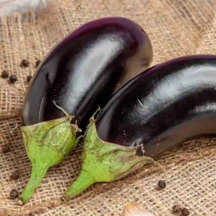 বাকি সবজির মতোই স্বাস্থ্যের পক্ষে উপকারী বেগুন। এতে একাধিক পুষ্টিকর উপাদান পাওয়া যায়।