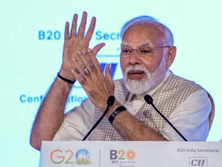 PM Narendra Modi Artificial Intelligence AI Global Framework  Algorithm Bias Ethical B20 Summit India 2023 PM Modi Raises Concerns Over 'Algorithm Bias' Of Artificial Intelligence, Calls For Integrated Approach For Crypto