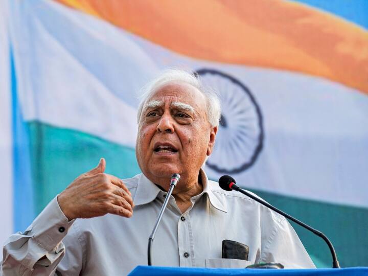 Revdi Politics Kapil Sibal Takes Dig At PM Modi After BJP Government Cuts LPG Price Before Elections Hardeep Singh Puri Mamata Kharge 'Is This Not Revdi': Kapil Sibal Takes Dig At PM Modi After BJP-Led Centre Cuts LPG Price Before Polls
