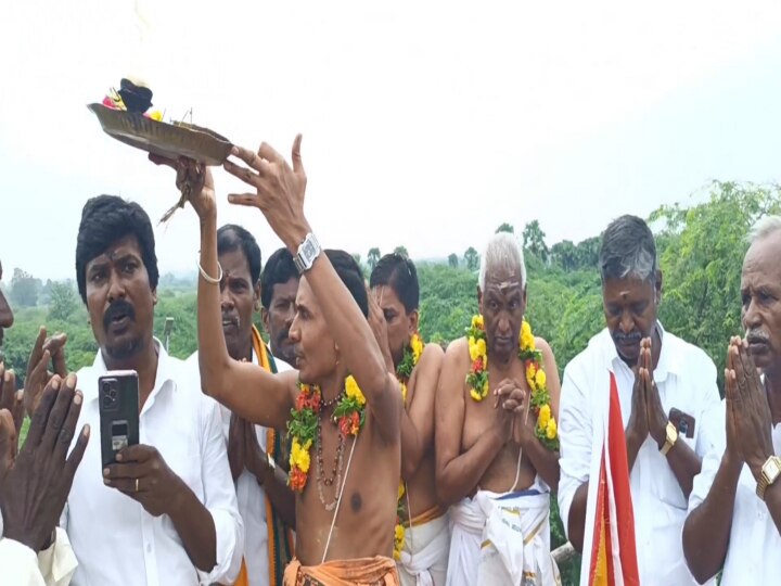 Kanchipuram: ஸ்ரீ வேணுகோபால கிருஷ்ணர் மஹா கும்பாபிஷேகம்... ஏராளமான பக்தர்கள் சாமி தரிசனம்..!