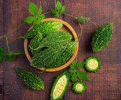 Health Tips : कारले रोज खाल्ल्याने आरोग्यास हे फायदे होतात, पाहा