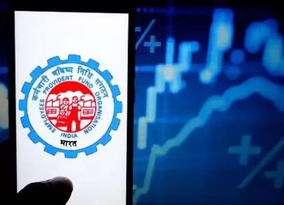 EPFO Balance: EPFO ਦੇ ਖਾਤਾ ਧਾਰਕ ਘਰ ਬੈਠਿਆਂ ਆਪਣੇ ਖਾਤੇ ਵਿੱਚ ਜਮ੍ਹਾ ਰਕਮ ਦੀ ਜਾਂਚ ਕਰ ਸਕਦੇ ਹਨ। ਇਸ ਦੇ ਲਈ ਤੁਸੀਂ ਉਮੰਗ ਐਪ ਦੀ ਵਰਤੋਂ ਕਰੋ।