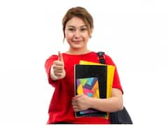 यूके ने एक लाख से ज्यादा इंडियन स्टूडेंट्स को दिया वीज़ा, पिछले साल की तुलना में इतने परसेंट हुई बढ़त