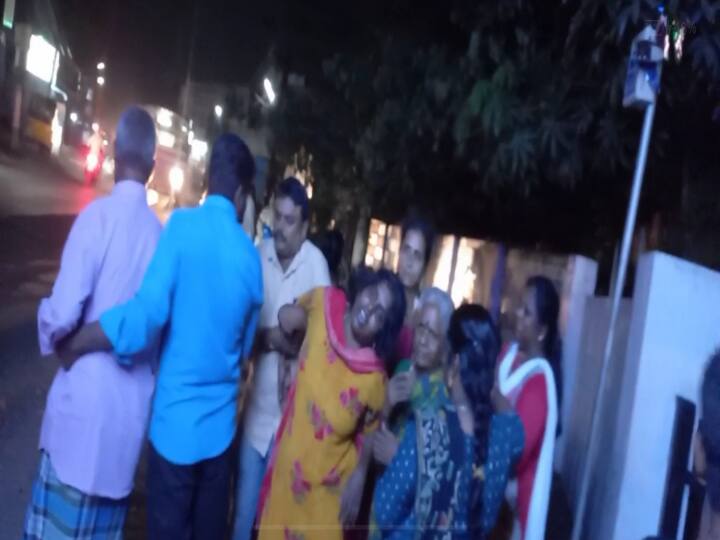 சோகம்.. காவு வாங்கிய செம்பரம்பாக்கம் ஏரி..! மருத்துவக் கல்லூரியில் சேர இருந்த மாணவர்கள் நீரில் மூழ்கி உயிரிழப்பு..! Two students drowned in chembarambakkam lake while visiting with their friends Tragedy they passed NEET exam and ready join medical college சோகம்.. காவு வாங்கிய செம்பரம்பாக்கம் ஏரி..! மருத்துவக் கல்லூரியில் சேர இருந்த மாணவர்கள் நீரில் மூழ்கி உயிரிழப்பு..!