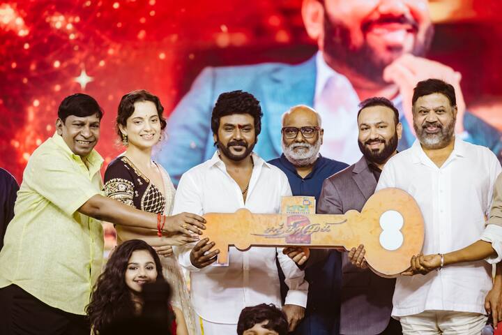 லைகா நிறுவனம் தயாரித்துள்ள இப்படத்திற்கு எம்.எம் கீரவாணி இசையமைத்துள்ளார். 'சந்திரமுகி 2'  தமிழ், தெலுங்கு, மலையாளம், இந்தி, கன்னடம் ஆகிய மொழிகளில் விநாயகர் சதுர்த்தியை முன்னிட்டு செப்.19ஆம் தேதி வெளியாகவுள்ளது.