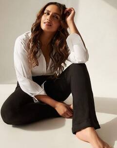 ਹੁਮਾ ਕੁਰੈਸ਼ੀ ਨੇ ਕ੍ਰੌਪ ਟਾਪ ਪਹਿਨ ਕੇ ਦਿਖਾਈਆਂ ਅਜਿਹੀਆਂ ਅਦਾਵਾਂ , ਫੋਟੋਆਂ ਦੇਖ ਕੇ ਪ੍ਰਸ਼ੰਸਕ ਹੋਏ ਮਦਹੋਸ਼