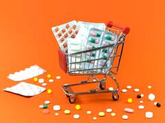 इतनी सस्ती क्यों आती हैं जेनेरिक दवाइयां, जानें ब्रांडेड दवाईयों से होती हैं कितनी अलग