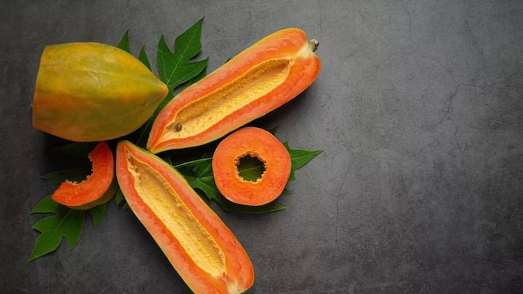 myth  fact does papaya help lose two kilos in a week Myth or fact: શું રોજ પપૈયું ખાવાથી સપ્તાહમાં 2 કિલો વજન ઓછું કરી શકાય છે? જાણો સેવનના ફાયદા