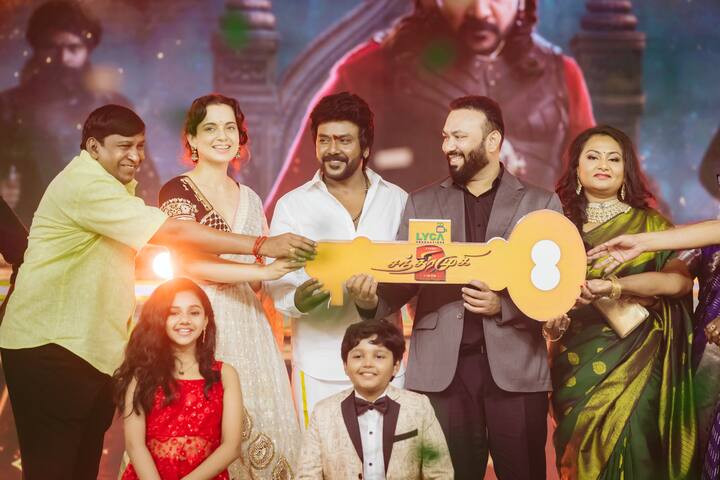 இந்த நிகழ்ச்சியில் இயக்குநர் பி.வாசு, நடிகர் ராகவா லாரன்ஸ், நடிகை கங்கனா ரனாவத், நடிகர் வடிவேலு, இசையமைப்பாளர் கீரவாணி எனப் பலரும் கலந்துகொண்டு படத்தைப் பற்றி பேசினார்கள்.