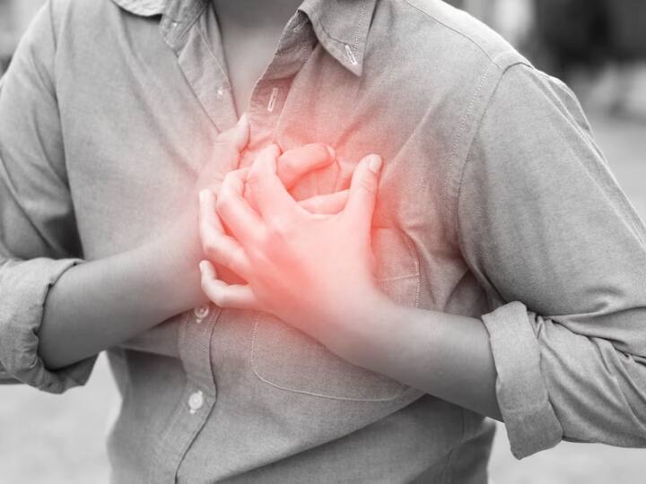 Heart Health These Symptoms Appear In Body 24 hours Before Cardiac Arrest Cardiac Arrest: कार्डियक अरेस्ट से 24 घंटे पहले शरीर में दिखाई देते हैं ये लक्षण