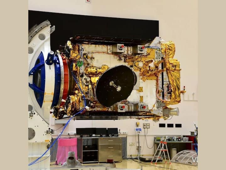 Aditya-L1 Solar Mission: VELC will perform imaging of the solar corona (outer atmosphere), SUIT will capture images of the photosphere (solar surface) and chromosphere (reddish, glowing layer above the photosphere), SoLEXS and HEL1OS will observe the Sun as a star, ASPEX will analyse the solar wind, protons and heavier ions, PAPA will analyse electrons in the solar wind, and the magnetometers will study the magnetic field. (Photo: Instagram/@isro)