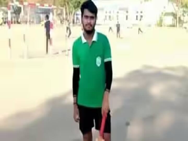 Dalit Student: சாதிய ரீதியாக திட்டிய ஆசிரியர்கள்.. வகுப்பறையிலேயே தற்கொலை செய்து கொண்ட பட்டியலின மாணவன்.. நடந்தது என்ன? Two Rajasthan Teachers Suspended After Dalit Boy Hangs Self In Classroom know more details here Dalit Student: சாதிய ரீதியாக திட்டிய ஆசிரியர்கள்.. வகுப்பறையிலேயே தற்கொலை செய்து கொண்ட பட்டியலின மாணவன்.. நடந்தது என்ன?