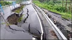 মেরামতির ১৫ দিনের মধ্যে ভেঙে বসে পড়ল রাস্তা, দুর্ভোগের ছবি নদিয়ার কৃষ্ণগঞ্জে