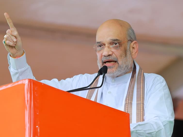 Amit Shah program canceled in Sheopur due to rain, the latter addressed the public meeting by phone  MP Election: बारिश के कारण श्योपुर में रद्द हुआ अमित शाह का कार्यक्रम, बाद में फोन से जनसभा को किया संबोधित