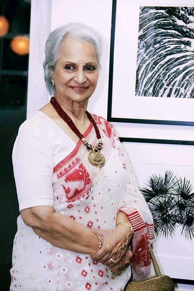 एक्ट्रेस ने बताया कि, “ जब वो लिरिक्स भूलते थे तो मैं उनसे हमेशा कहती थी कि अब तुम सुपरस्टार बन गए हो. इसलिए अपनी डॉयलॉग और लिरिक्स याद रखा करो. तो वो मुझसे कहते थे कि सुपरस्टार बनने से क्या होता है..मैं रहूंगा तो हमेशा राजेश ही, कभी बदलूंगा नहीं.”