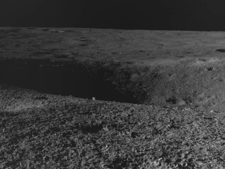 Chandrayaan 3 Pragyan Rover Reached Huge Crater On Aug 27, Is Now Back On Safe Path ISRO Chandrayaan 3: চাঁদের বুকে হঠাৎ সামনে খাদ! তড়িঘড়ি রাস্তা বদল প্রজ্ঞানের