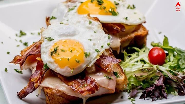 ডিমে উপস্থিত এ, বি ৫, বি ১২, ডি, ই, কে, বি৬ ভিটামিনগুলিই শরীরকে ভাল রাখে।