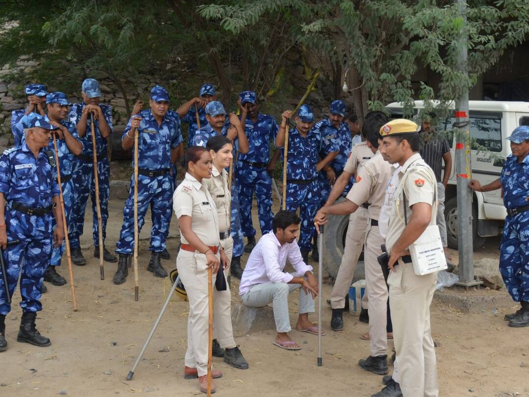 Nuh Braj Mandal Yatra Live Updates Haryana Internet Suspended School Closed Section 144 Imposed Sonipat News VHP Braj Mandal Yatra Live- Jalabhishek Programme Conducted Peacefully, Grateful To Nuh Residents: CM Khattar