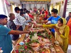 Devotees Across India Mark Culmination Of 'Shravan' With Solemn Monday Prayers. IN PICS