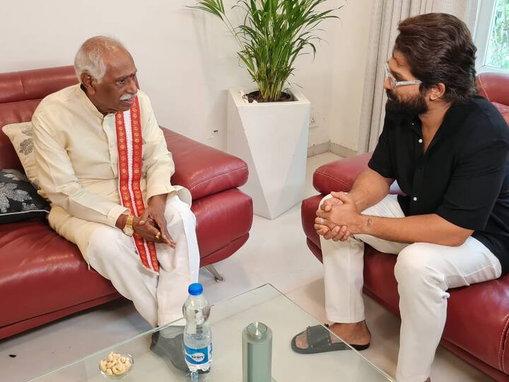 సుకుమార్ దర్శకత్వంలో ఈ సినిమా తెరకెక్కింది.