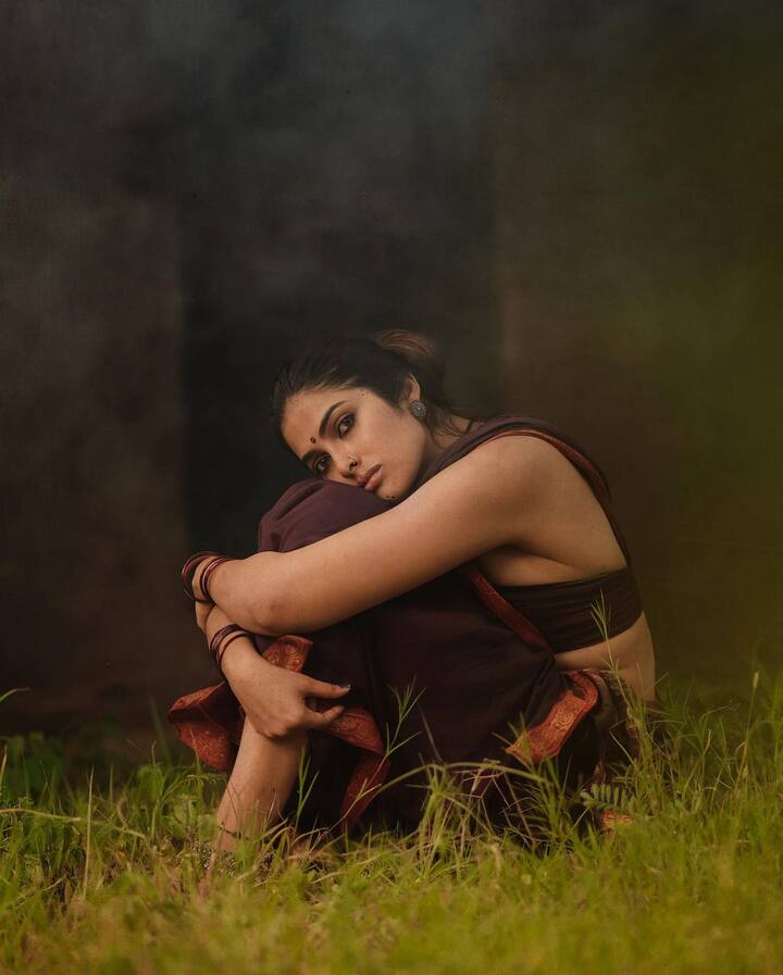దివి అందమైన ఫోటోలు -Image credit: Divi Vadthya/Instagram