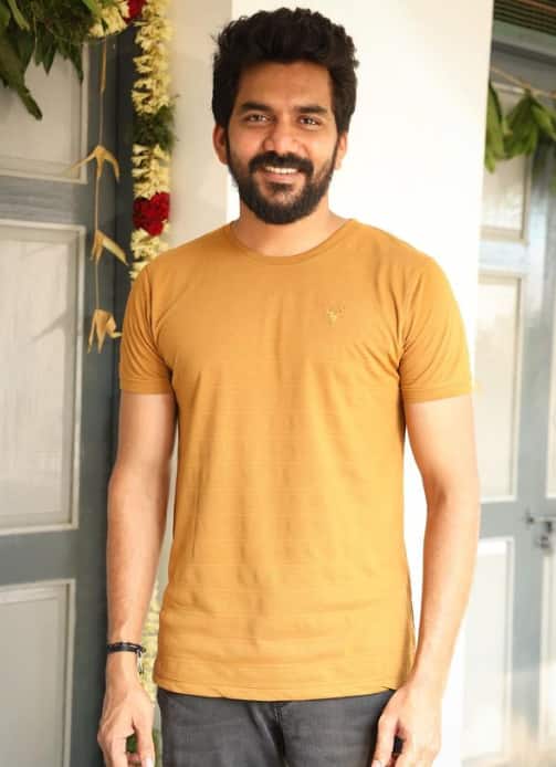 சின்னத்திரையில் அறிமுகமாகி வெள்ளித்திரையில் வளர்ந்து வரும் நடிகர்களுள் ஒருவர் கவின்.