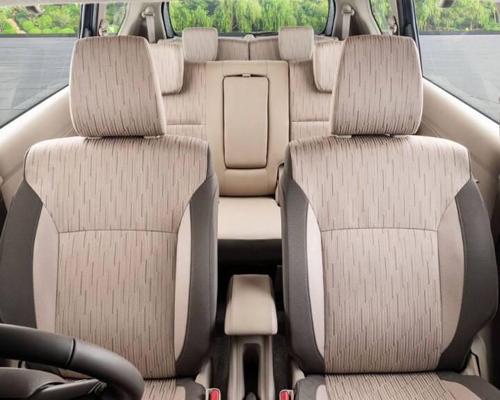 रुमियन 7-सीटर MPV ला 1.5-लिटर K-सिरीज पेट्रोल इंजिन मिळतं, जे 102bhp पॉवर आणि 137Nm टॉर्क जनरेट करण्यास सक्षम आहे, तसेच CNG पर्यायामध्ये ते 87bhp पॉवर आणि 122Nm टॉर्क निर्माण करते.