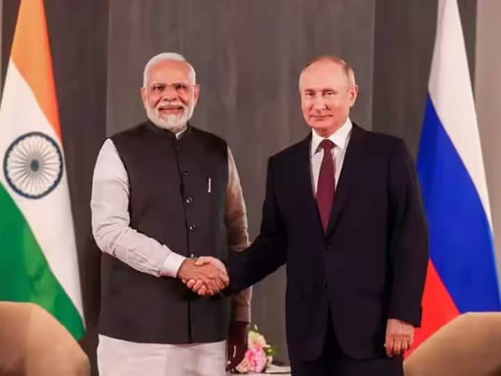 Vladimir Putin holds telephone call with PM Modi over G 20 summit in New Delhi रूस के राष्ट्रपति व्लादिमीर पुतिन ने पीएम मोदी से फोन पर की बात, कहा- विदेश मंत्री लेंगे G20 सम्मेलन में हिस्सा