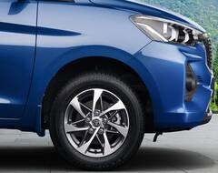 Toyota Rumion:  ટોયોટાએ લોન્ચ કરી સૌથી સસ્તી 7-સીટર કાર, 26km એવરેજ, કિંમત જાણીને ચોંકી જશો