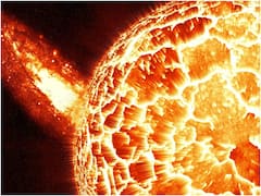 सूरज पर होते हैं भयानक विस्फोट, जानें धरती के लिए कितना बड़ा है खतरा?