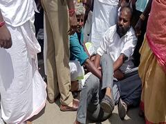 ஆளுநருக்கு கருப்புக்கொடி.. வழக்குப்பதிவுக்கு எதிராக போராட்டம்.. குண்டுக்கட்டாக தூக்கிய காவல்துறை..!