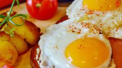 Eggs: সাদা না হলুদ অংশ ? এক ডিমের কত গুণ জানেন ?